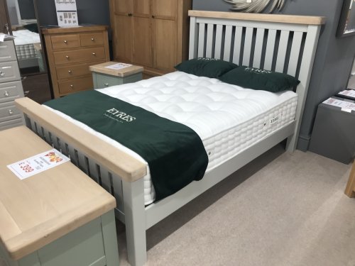 Holbrook Stone 4'6" Slatted Bed Frame & Thorsby 9000 Mattress